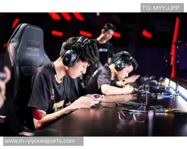 电竞新闻王者荣耀RNG战队意识引发热议玩家观点分歧分析